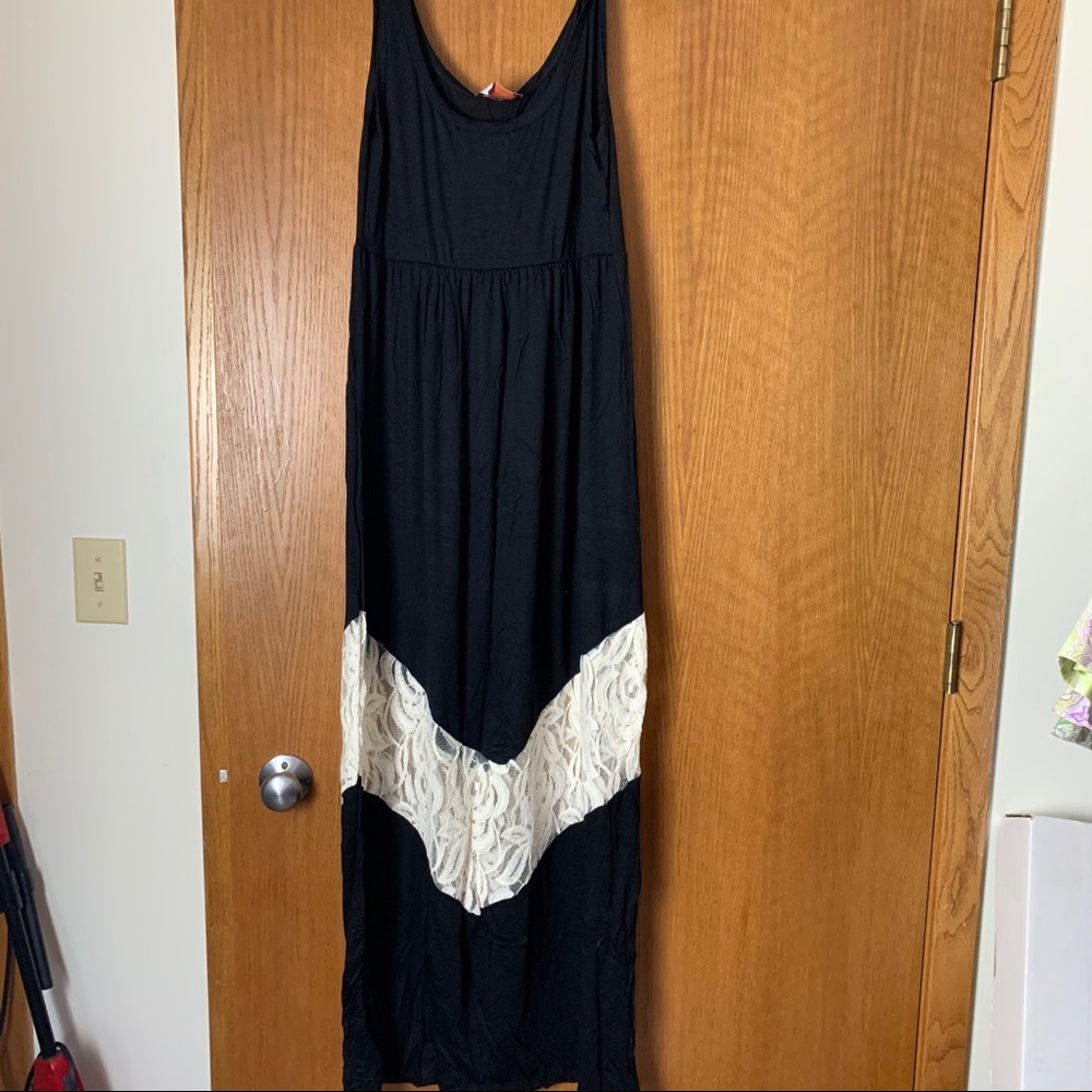 NWT maxi dress with lace detail
